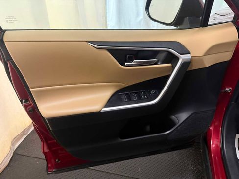 Certified 2024 Toyota RAV4 XLE Premium image 20