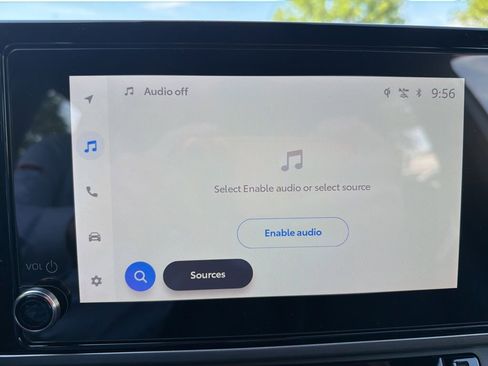 Used 2025 Toyota Camry SE image 11