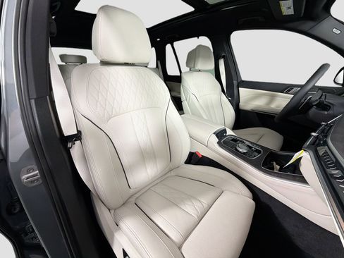 New 2026 BMW X5 xDrive40i w/ Executive Package image 29