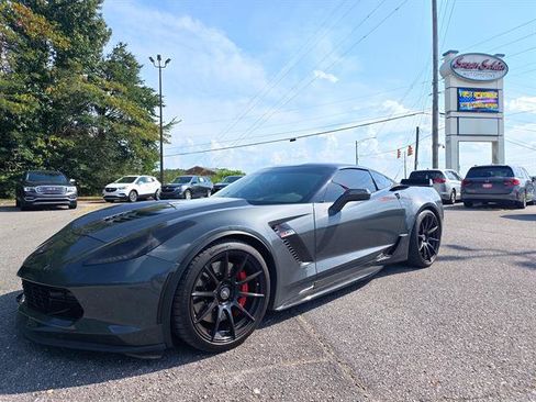 Used 2018 Chevrolet Corvette Z06 RWD image 1