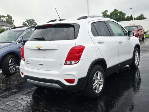 Used 2018 Chevrolet Trax LT w/ LT Convenience Package FWD image 3