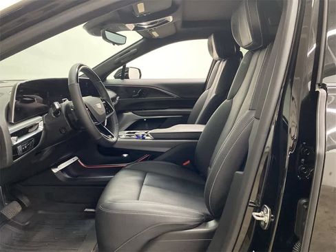 Certified 2024 Cadillac Lyriq Luxury image 14