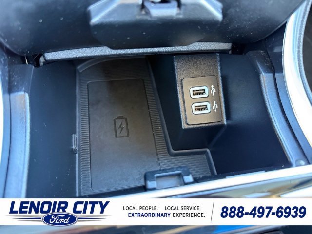 Certified 2020 Ford Edge Titanium w/ Equipment Group 301A AWD/4WD image 27