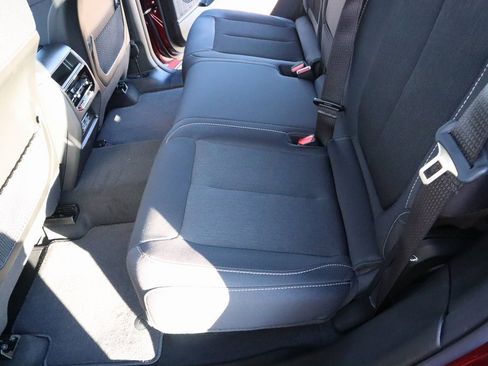 New 2025 Jeep Grand Cherokee Laredo image 11