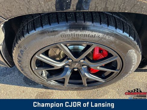 Used 2018 Jeep Grand Cherokee SRT image 2