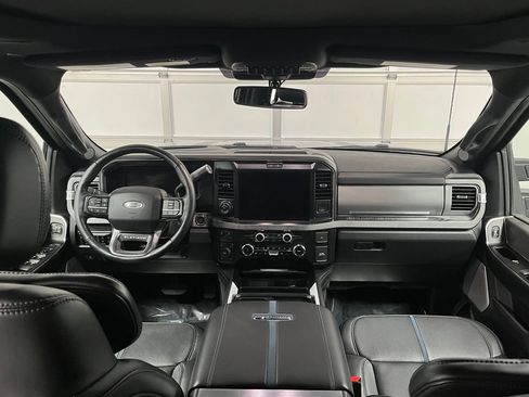 Used 2025 Ford F350 Platinum AWD/4WD image 26
