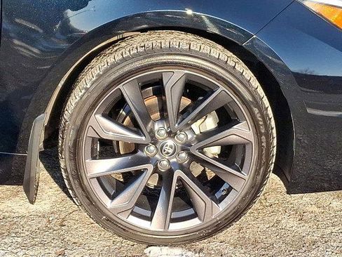 Certified 2024 Toyota Corolla SE image 28