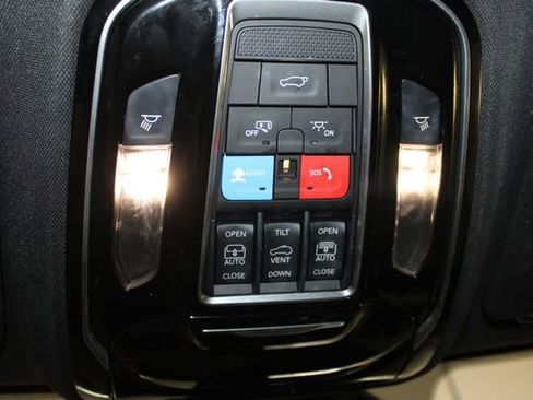 Used 2022 Jeep Grand Cherokee L Overland AWD/4WD image 34