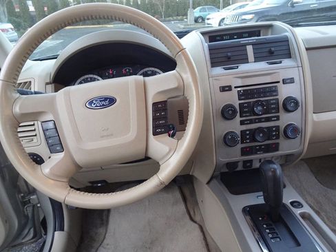 Used 2012 Ford Escape XLT image 19