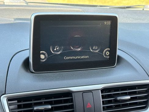 Used 2015 MAZDA MAZDA3 i Sport FWD image 28