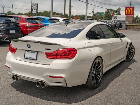 Used 2018 BMW M4 Coupe RWD image 9