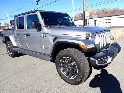 Used 2020 Jeep Gladiator Overland image 10