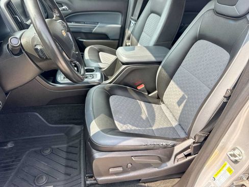 Used 2017 Chevrolet Colorado Z71 AWD/4WD image 15
