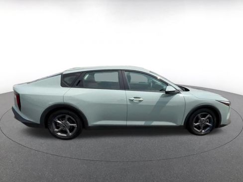 Used 2025 Kia K4 FWD image 16