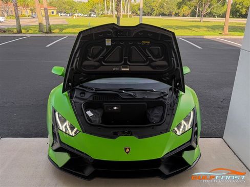 Used 2026 Lamborghini Temerario AWD/4WD image 36