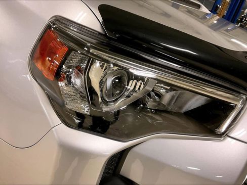 Used 2019 Toyota 4Runner TRD Off-Road Premium image 25