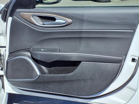 Used 2022 Alfa Romeo Giulia Ti image 12