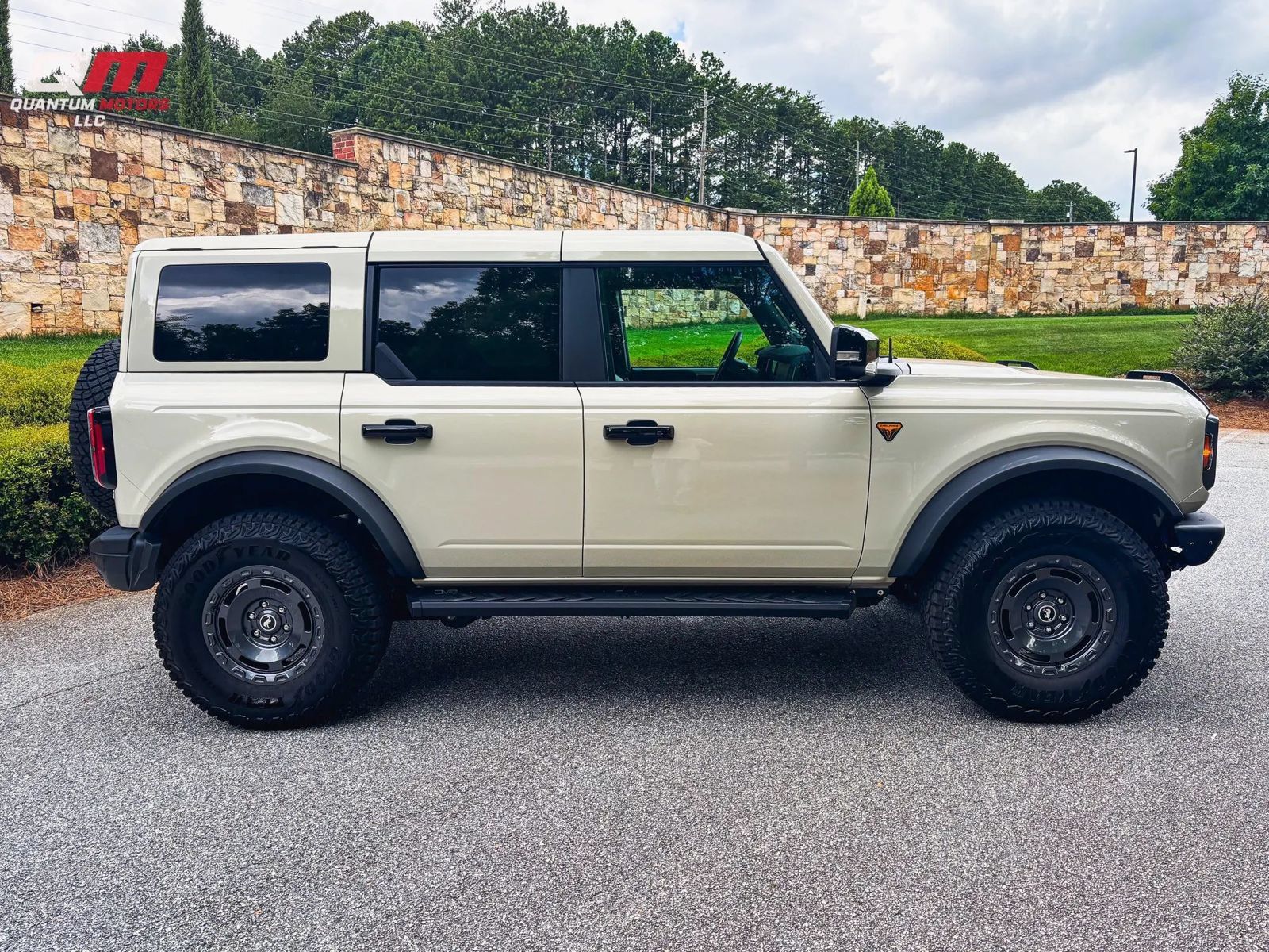Used 2025 Ford Bronco Badlands AWD/4WD image 7