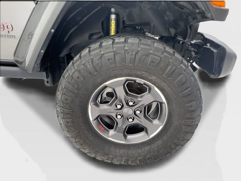 Used 2022 Jeep Gladiator Rubicon w/ LED Lighting Group AWD/4WD image 16