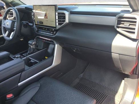 Used 2025 Toyota Tundra Limited AWD/4WD image 24