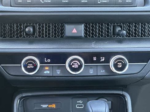Used 2025 Honda CR-V LX image 13