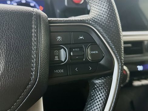 Used 2024 Toyota Tacoma TRD Off-Road image 25