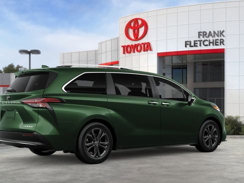 New 2026 Toyota Sienna Platinum image 9
