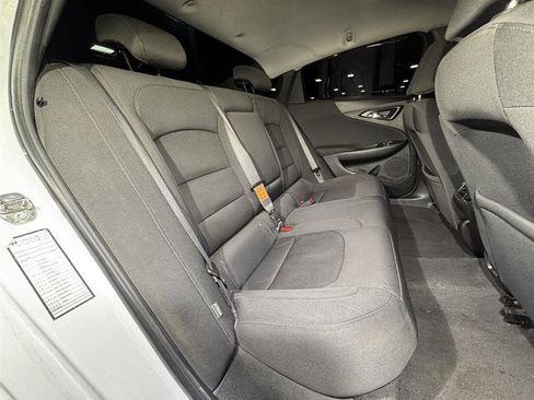 Used 2021 Chevrolet Malibu LT image 12