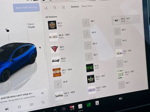 Used 2023 Tesla Model Y Long Range AWD/4WD image 19