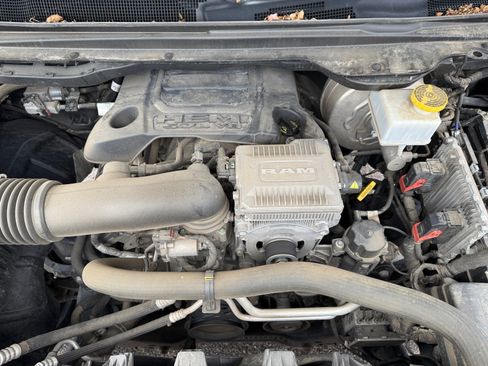 Used 2021 RAM 1500 Laramie w/ Sport Appearance Package AWD/4WD image 21
