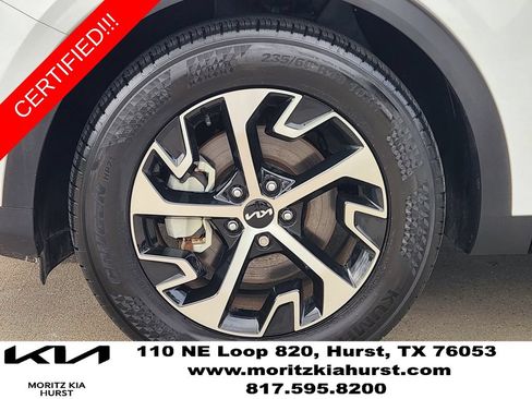 Used 2025 Kia Sportage EX FWD image 17