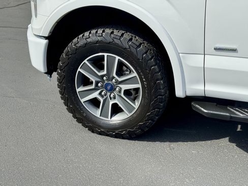 Used 2017 Ford F150 XLT w/ Equipment Group 301A Mid AWD/4WD image 7