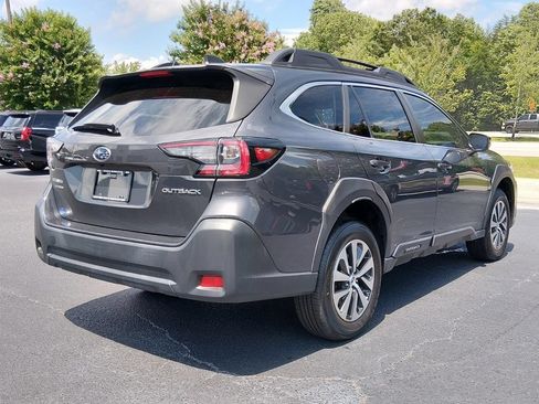 Used 2023 Subaru Outback Premium AWD/4WD image 5