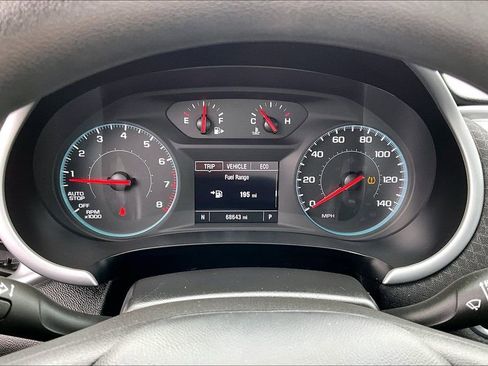 Used 2023 Chevrolet Malibu LT FWD image 19