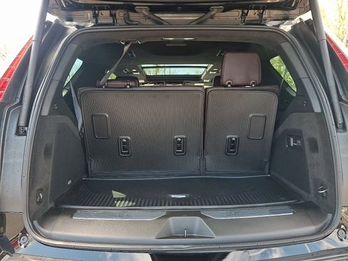 Certified 2024 Cadillac Escalade Premium Luxury Platinum AWD/4WD image 24