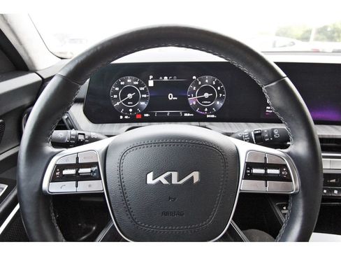 Used 2024 Kia Telluride SX Prestige AWD/4WD image 15