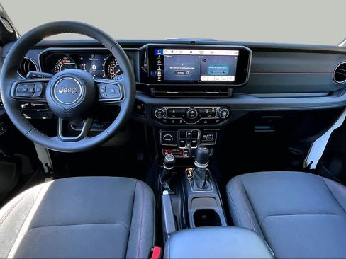 Used 2026 Jeep Wrangler Unlimited Rubicon AWD/4WD image 16