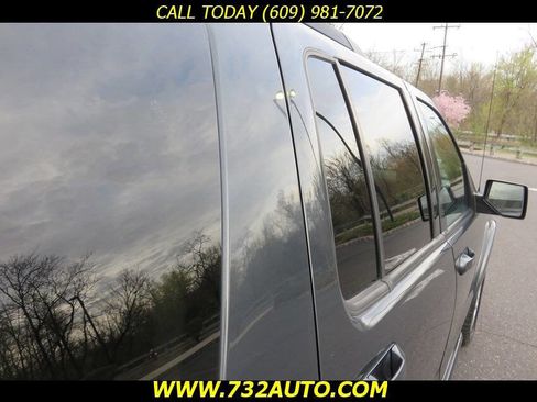 Used 2010 Ford Explorer XLT image 28