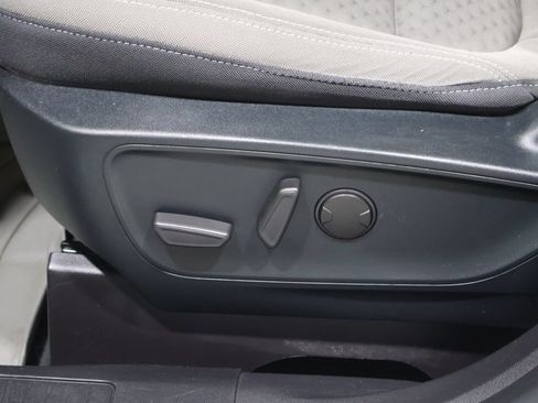 Used 2020 Ford Escape SE AWD/4WD image 12