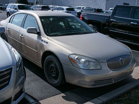 Used 2008 Buick Lucerne CX w/ Driver Confidence Package image 3