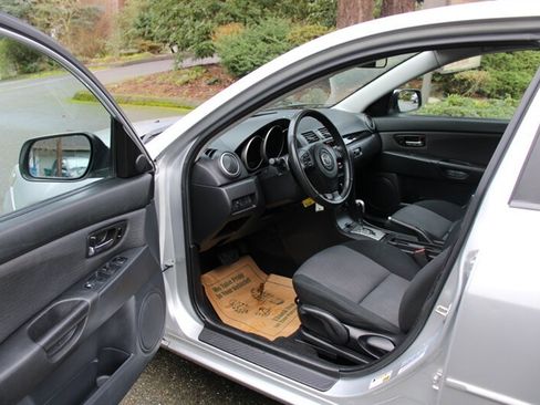 Used 2009 MAZDA MAZDA3 i Touring Value image 5