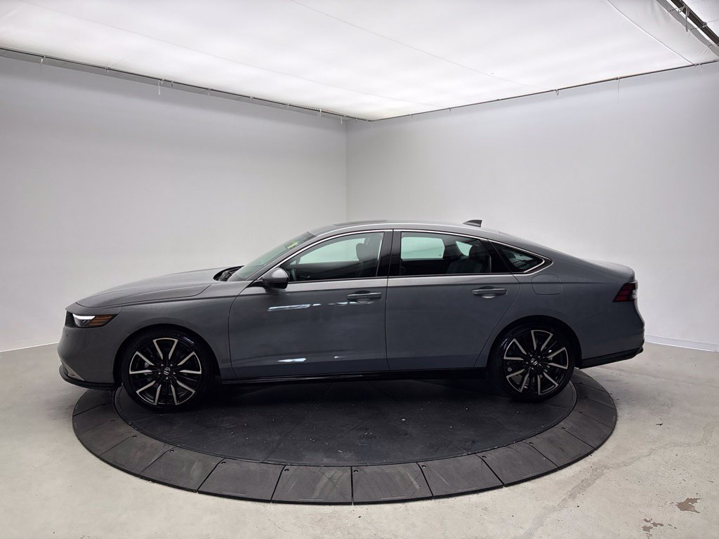 Used 2026 Honda Accord Touring image 2