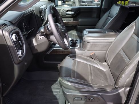 Used 2022 GMC Sierra 3500 Denali AWD/4WD image 11
