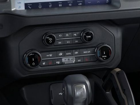 New 2025 Ford Bronco Badlands image 16