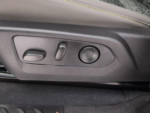 Used 2024 Chevrolet Colorado ZR2 w/ Safety Package image 19