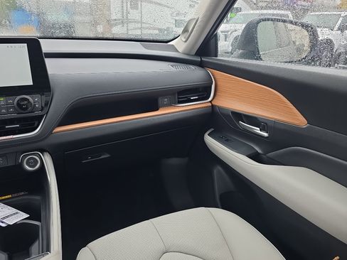 New 2026 Toyota Grand Highlander Platinum image 25