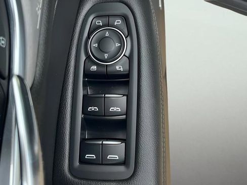 Used 2020 Cadillac XT6 Premium Luxury FWD image 16