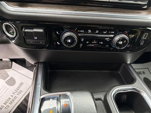 Used 2022 Chevrolet Silverado 1500 LT Trail Boss w/ Convenience Package II image 23