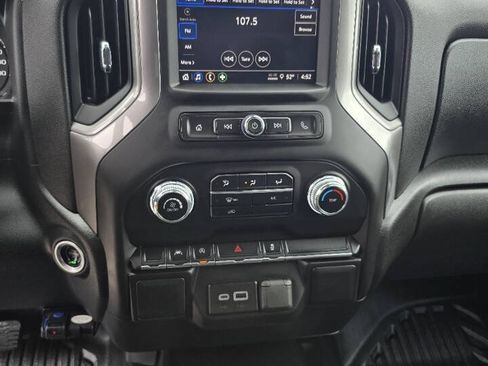 Used 2024 GMC Sierra 1500 Pro AWD/4WD image 15