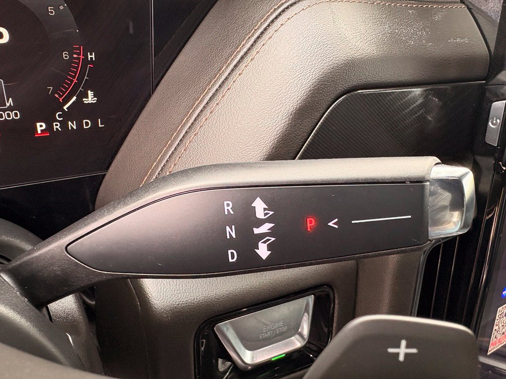 Used 2025 GMC Yukon AT4 AWD/4WD image 21
